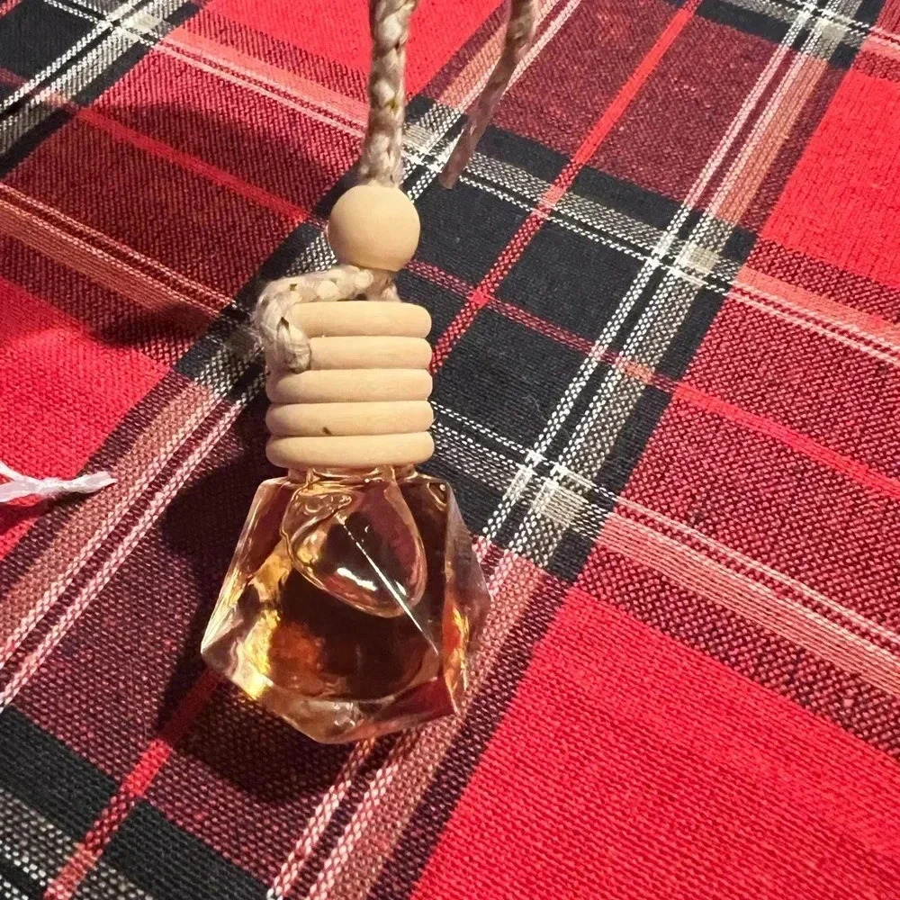 Handmade Hanging Diffusers - Picture 2 of 14